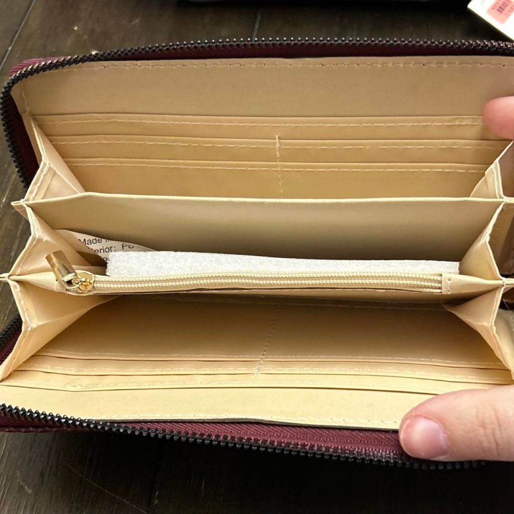 Wallet - Picture 6 of 7